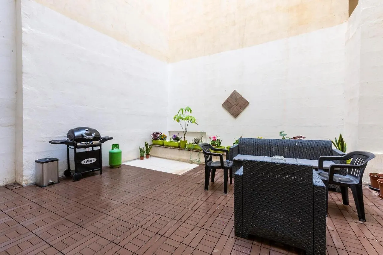 Apartment Sliema Love-Hosted By Sweetstay