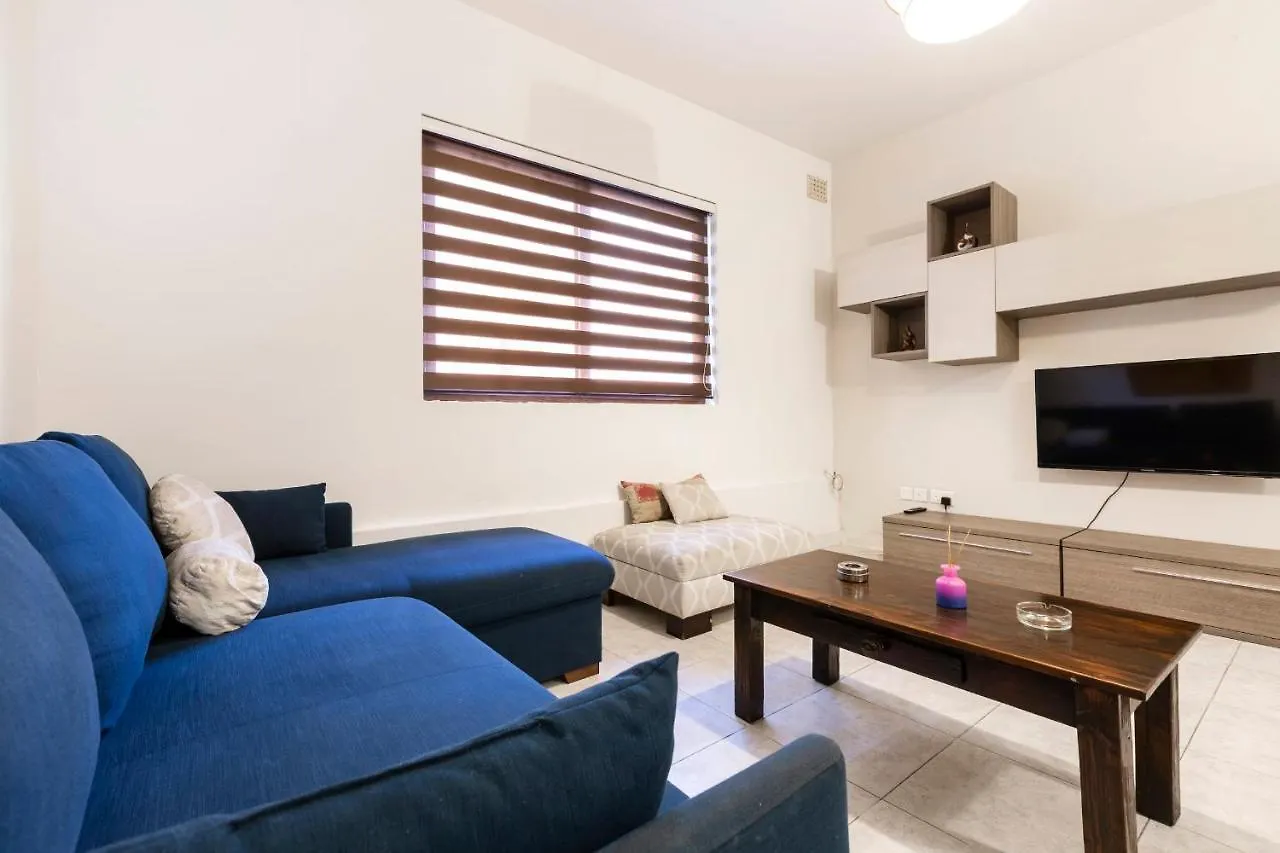 Sliema Love-Hosted By Sweetstay Malta