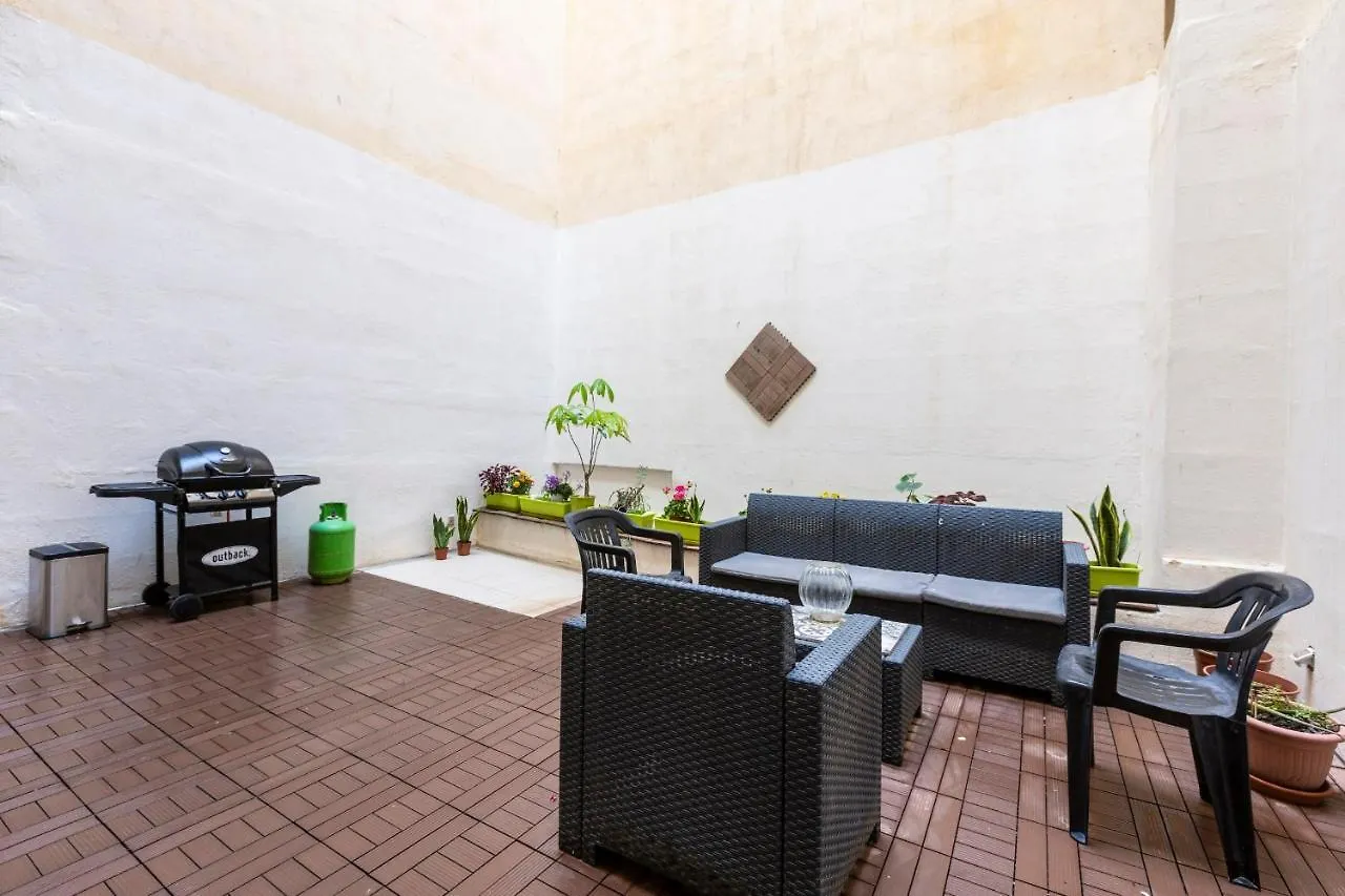 Sliema Love-Hosted By Sweetstay Apartment